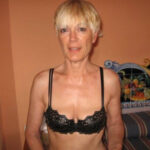 Eve, 48 cherche une aventure coquine